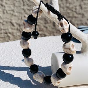 Black & White Beaded Howlite Skull Adjustable Bracelet